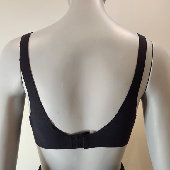 NWOT 32C Lululemon Like Nothing Bra - Black - Picture 4 of 5